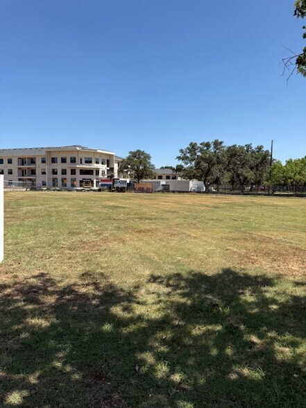 More Photos Of 12400 Hausmann Rd, San Antonio Land For Lease