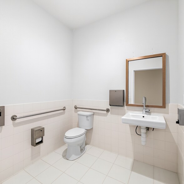 More Photos Of 1761-1763 16th St, Oakland Apartments For Sale