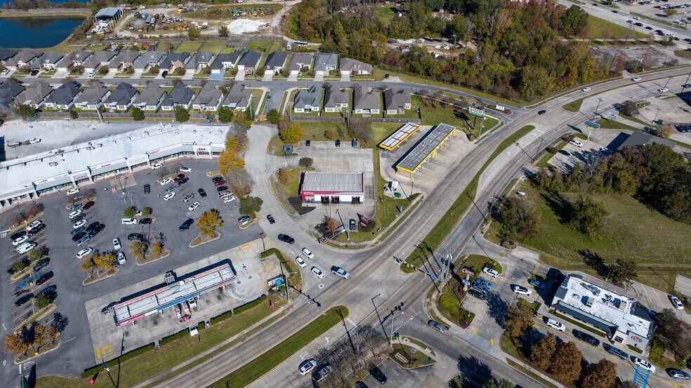 More Photos Of 14275 Coursey Blvd, Baton Rouge Auto Repair For Sale