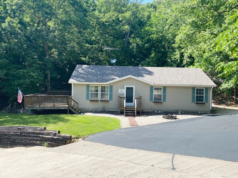 More Photos Of 256 Irish Hills Dr, Camdenton Hotel For Sale