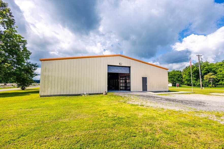 More Photos Of 2418 US-31, Falkville Warehouse For Sale