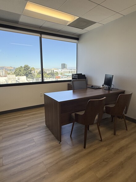 More Photos Of 425 E Colorado St, Glendale Office For Lease