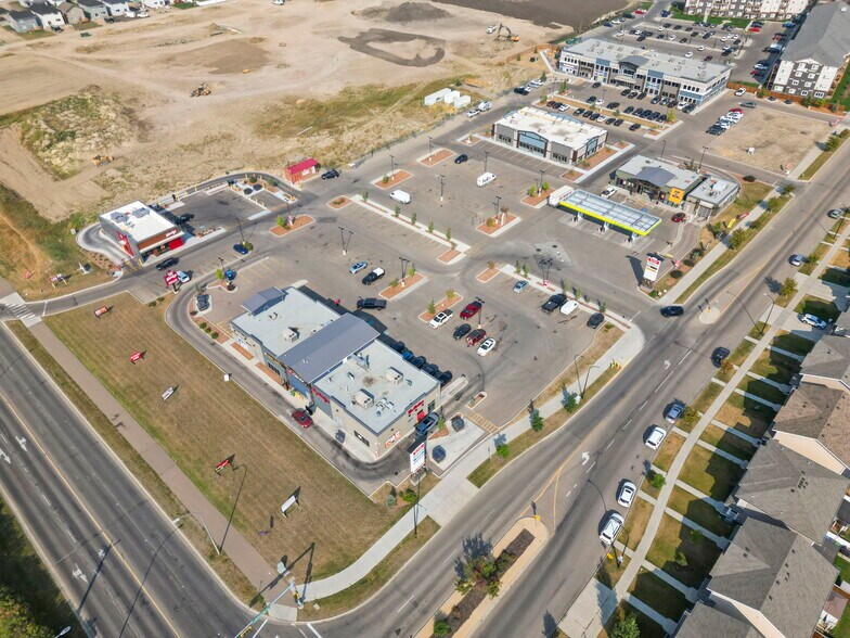 More Photos Of 20 Thomlison Ave, Red Deer Unknown For Lease