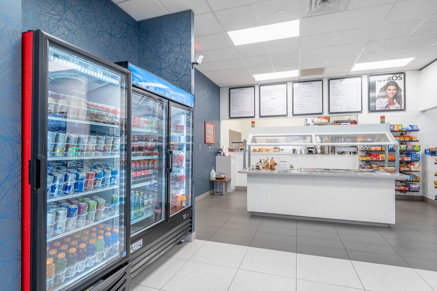 More Photos Of 5001 Lyndon B Johnson Fwy, Dallas Office For Lease