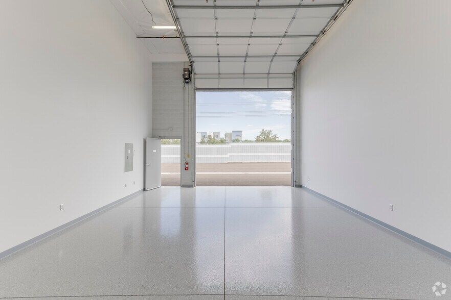 More Photos Of 24415 N 19th Ave, Phoenix Warehouse For Sale
