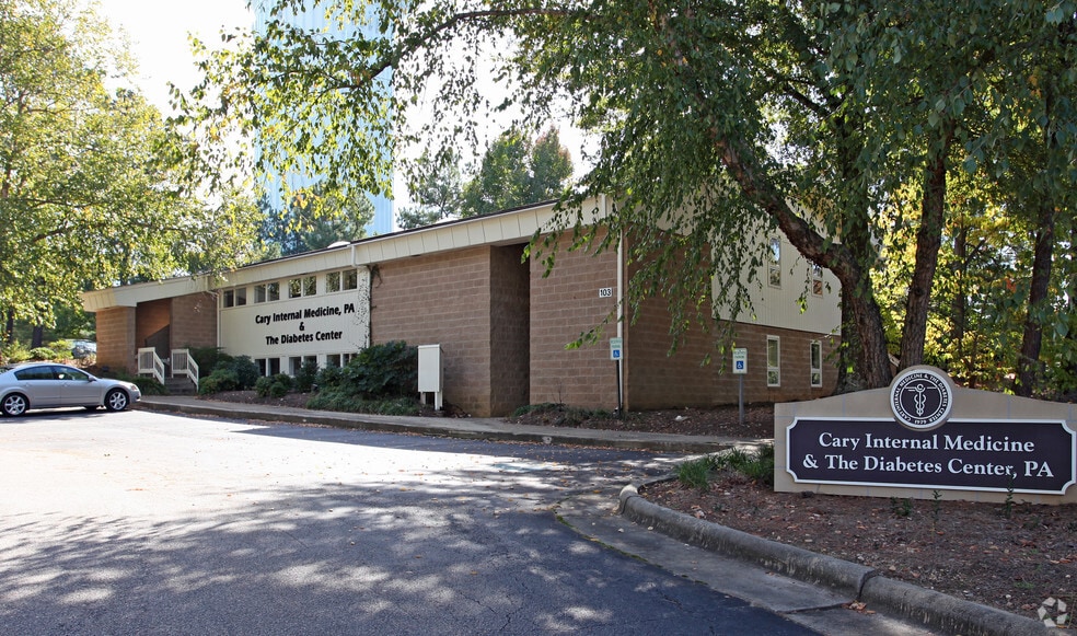 Primary Photo Of 103 Baines Ct, Cary Medical For Lease