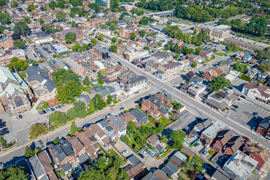 More Photos Of 32 Barton St E, Hamilton Storefront Retail Residential For Sale