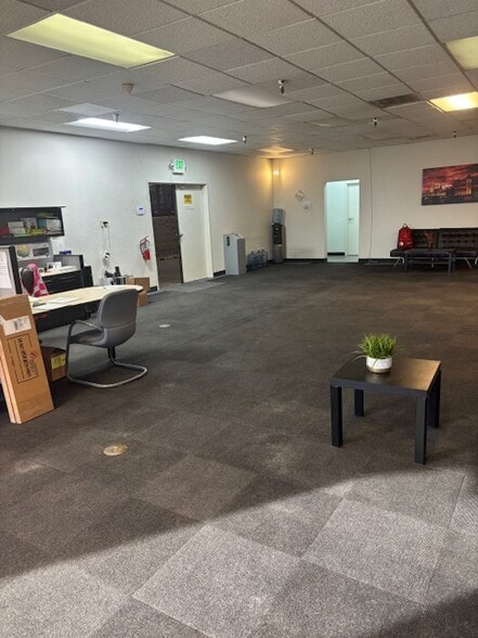 More Photos Of 700 Santa Anita Dr, Woodland Warehouse For Lease