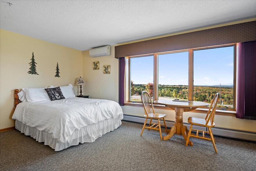 More Photos Of 341 US Route 1, Weston Hotel For Lease