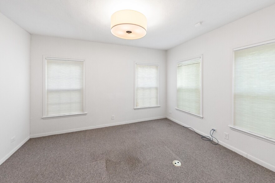 More Photos Of 2246 Bissonnet St, Houston Medical For Lease