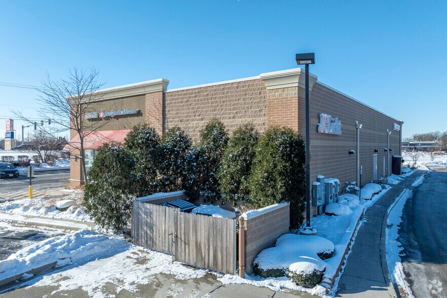 More Photos Of 2401-2405 Lincoln Hwy, New Lenox Freestanding For Lease