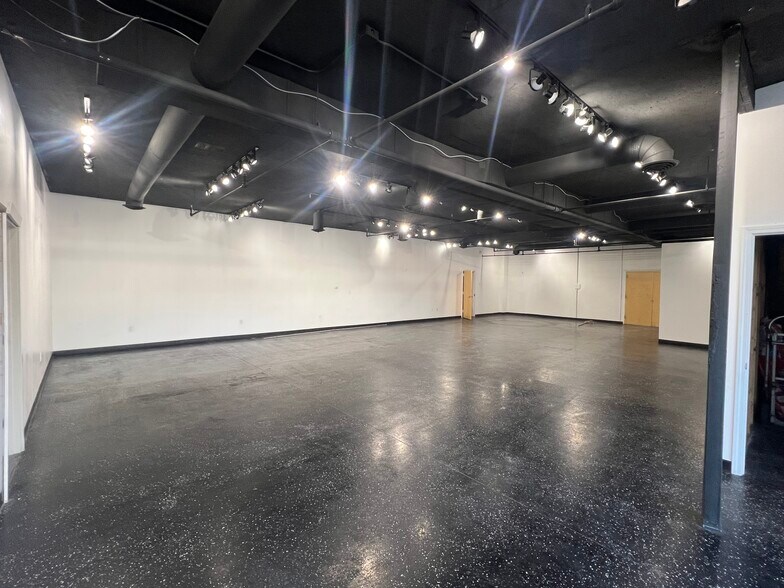 More Photos Of 445 N 700 W, North Salt Lake Warehouse For Lease