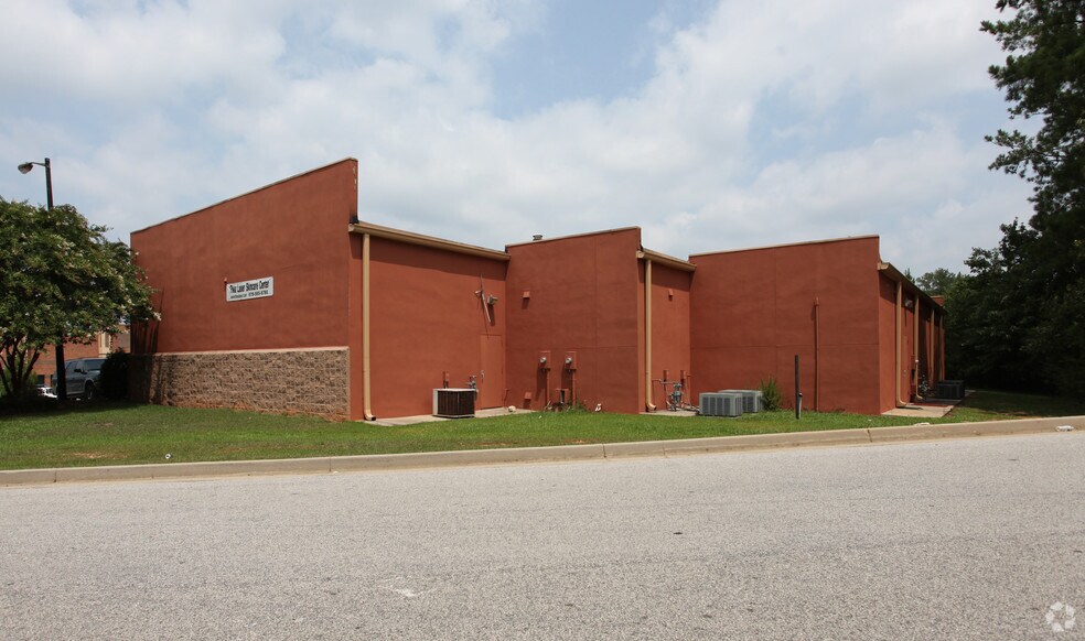 More Photos Of 150 Medical Blvd, Stockbridge Medical For Lease