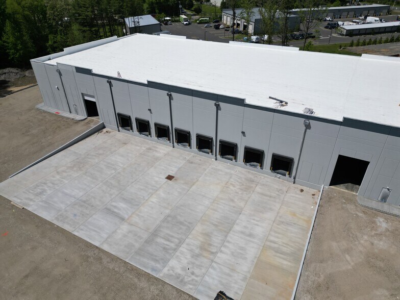 More Photos Of 3176 Shafto Rd, Tinton Falls Warehouse For Lease