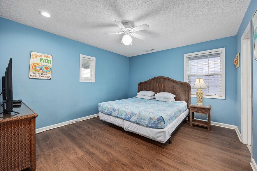 More Photos Of 510 S Ocean Blvd, Surfside Beach Multifamily For Sale