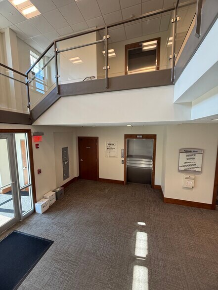 More Photos Of 120 Boston Rd, Groton Medical For Lease