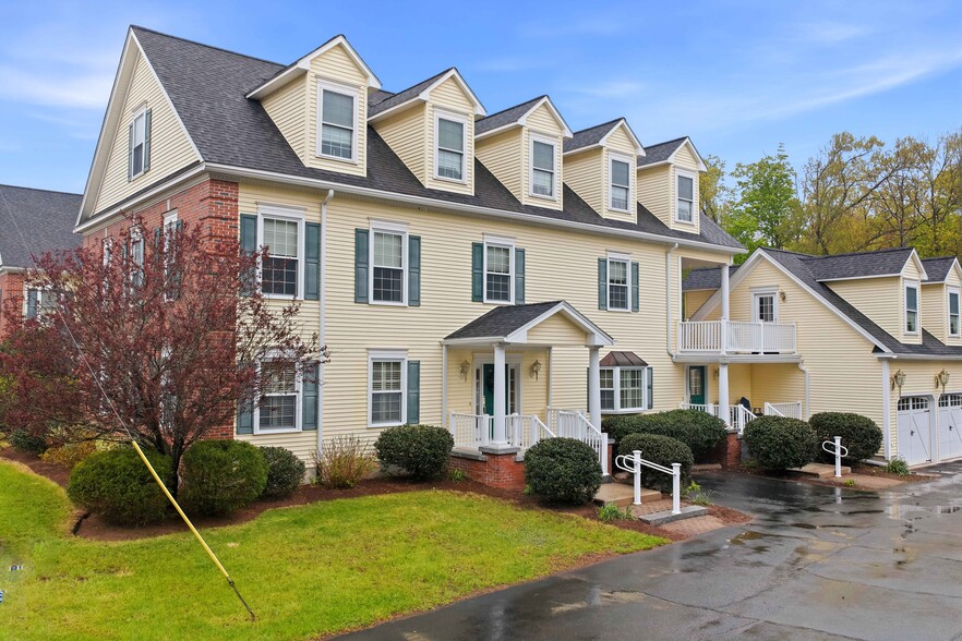 More Photos Of 76 Woodland St, Methuen Medical For Sale