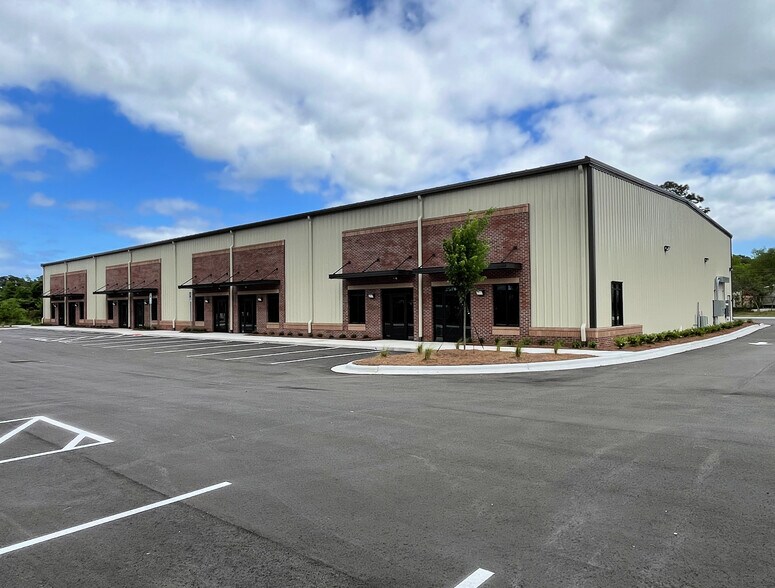 More Photos Of 735 Sunnyvale, Wilmington Light Distribution For Lease