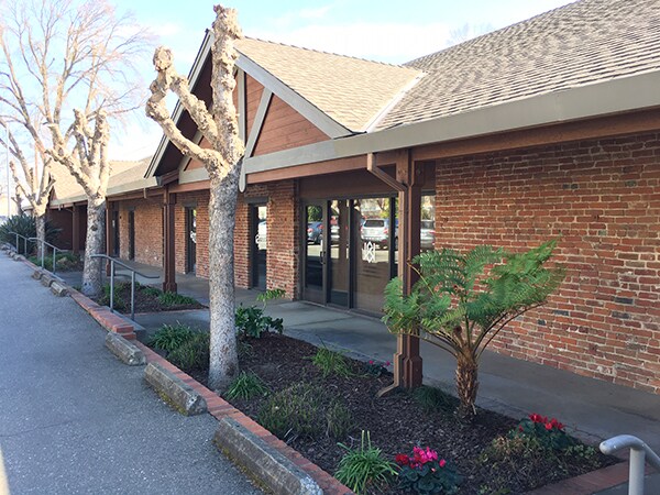 More Photos Of 433 2nd St, Woodland Office For Lease