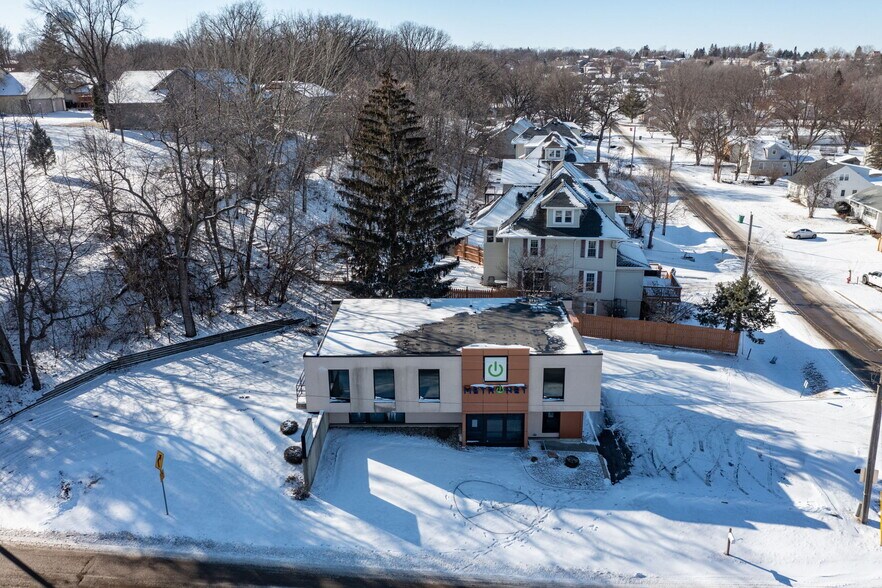 More Photos Of 2109 S Broadway, Rochester Office For Sale