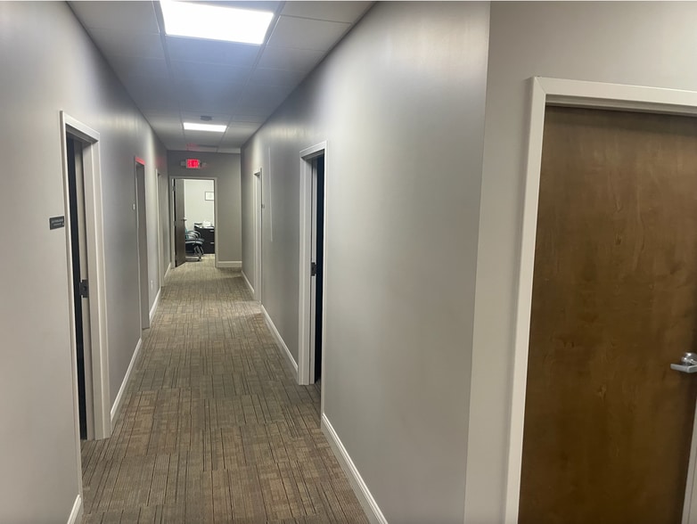 More Photos Of 1311 Penn Ave, Wyomissing Freestanding For Lease