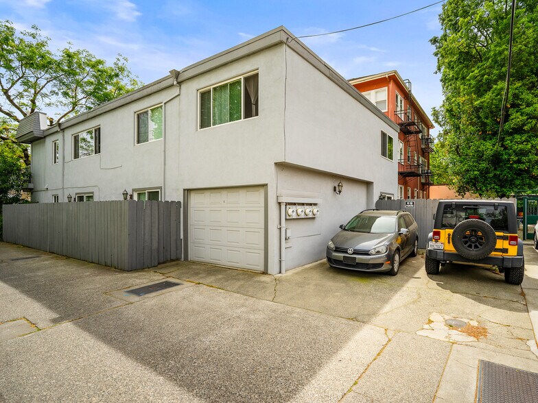 More Photos Of 718 13th St, Sacramento Multifamily For Sale