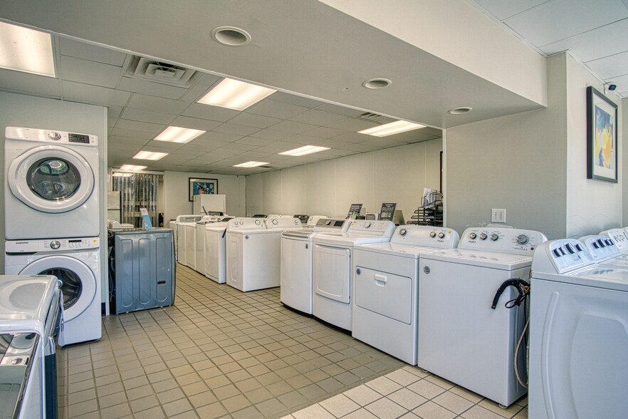 More Photos Of 608 Church St, Concord Fast Food For Sale