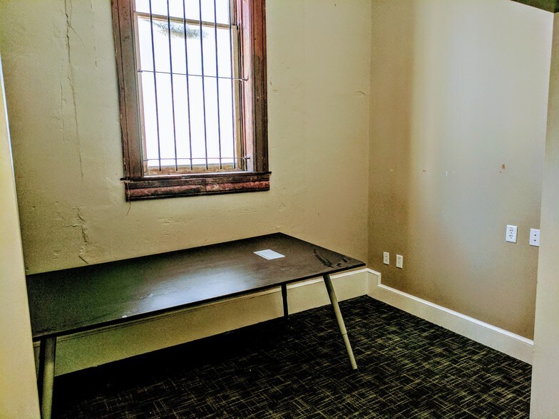 More Photos Of 510 N Franklin St, Tampa Loft Creative Space For Sale