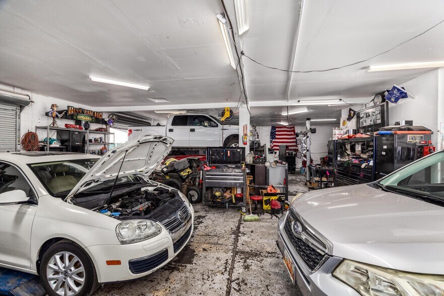 More Photos Of 511 N 1300 E, St George Warehouse For Sale