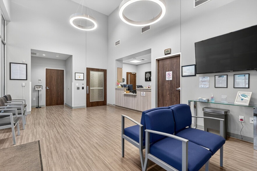 More Photos Of 13617 Caldwell Dr, Austin Medical For Sale