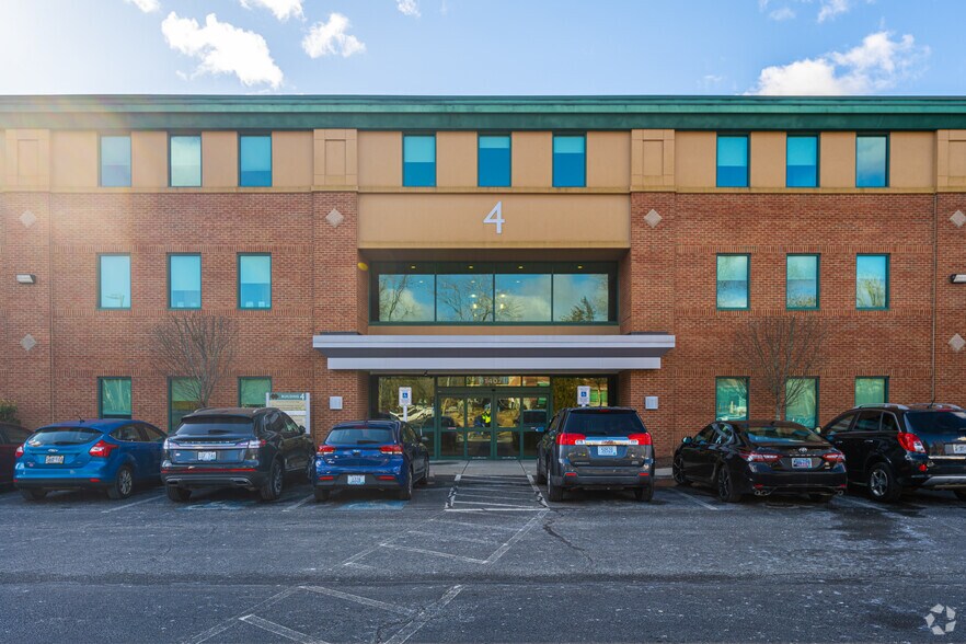 More Photos Of 1405 S County Trl, East Greenwich Medical For Lease