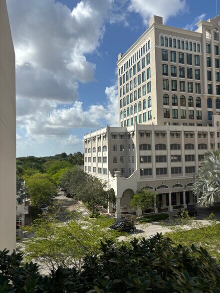 More Photos Of 1701 Ponce De Leon Blvd, Coral Gables Office For Lease