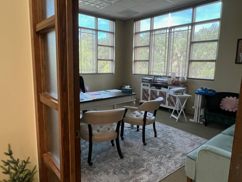 More Photos Of 6 Meridian Home Ln, Palm Coast Office For Lease