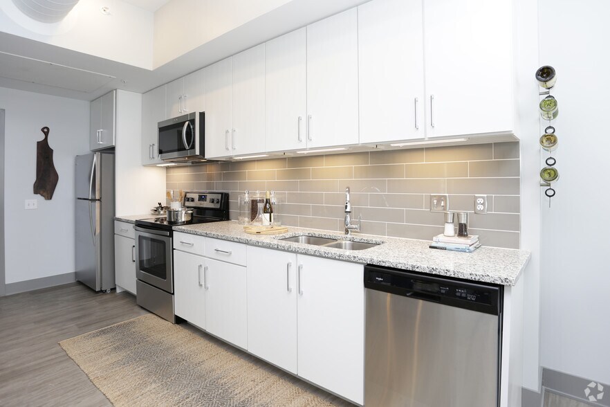 More Photos Of 285 Western Ave, Muskegon Apartments For Lease