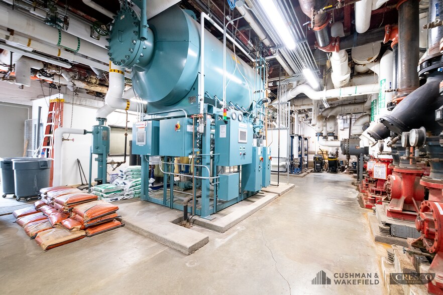 More Photos Of 27100 Chardon Rd, Cleveland Hospital For Sale