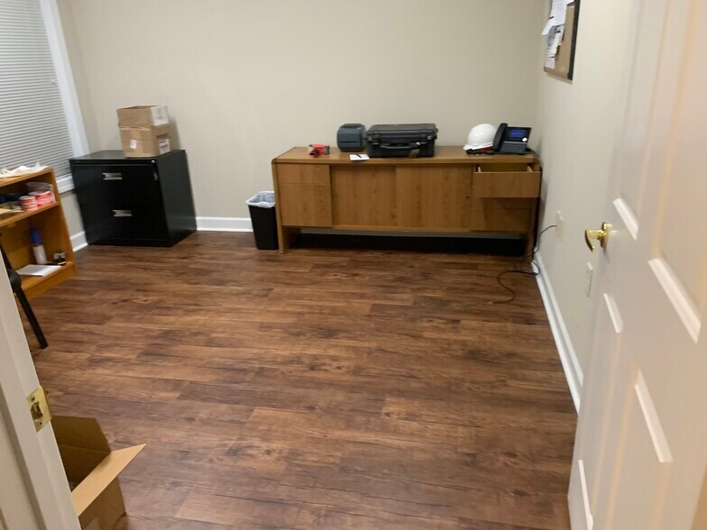 More Photos Of 6030 Bethelview Rd, Cumming Medical For Lease