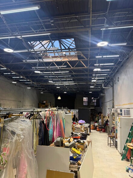 More Photos Of 1385 Seabury Ave, Bronx Warehouse For Lease