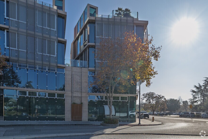 More Photos Of 102 University Ave, Palo Alto Apartments For Sale