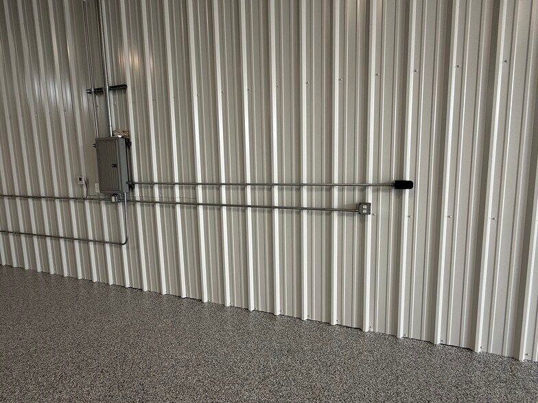 More Photos Of 1575 NW Gettysburg Ln, Waukee Flex For Sale