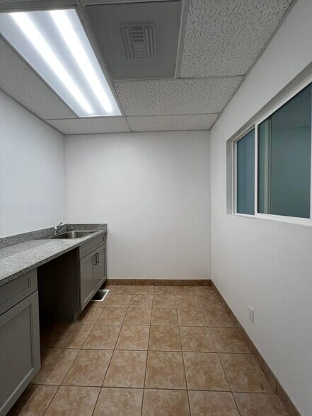 More Photos Of 34241-34265 Fremont Blvd, Fremont Freestanding For Lease