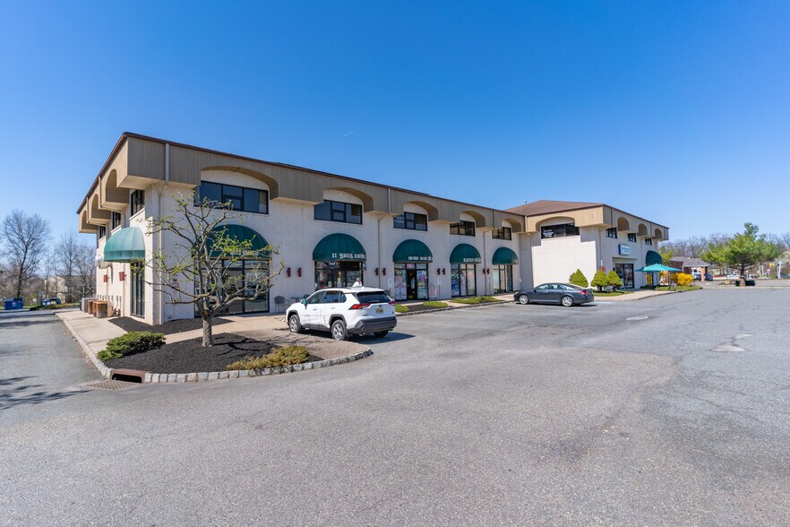 More Photos Of 14 Commerce St, Flemington Office For Lease