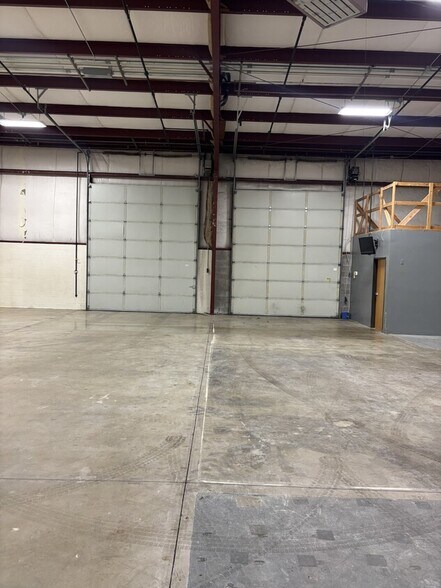 More Photos Of 1414 SE 18th Ave, Hillsboro Warehouse For Lease