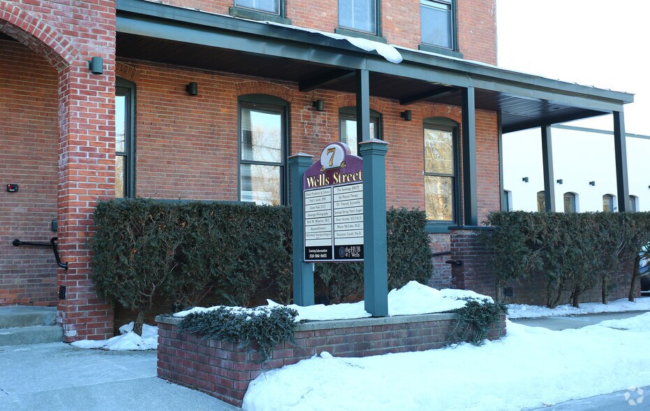 More Photos Of 7 Wells St, Saratoga Springs Loft Creative Space For Lease