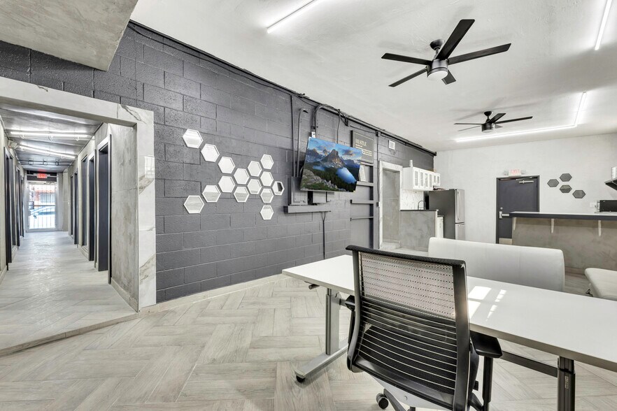 More Photos Of 1528 E Yandell Dr, El Paso Loft Creative Space For Sale