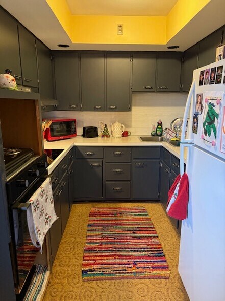 More Photos Of 2904 45th St, Highland Freestanding For Sale