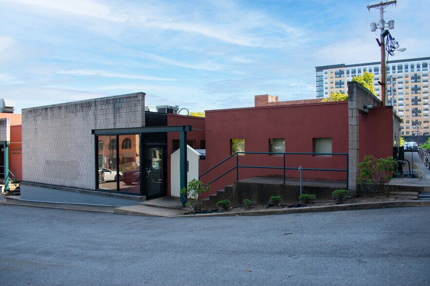 More Photos Of 357 N Craig St, Pittsburgh Office For Lease