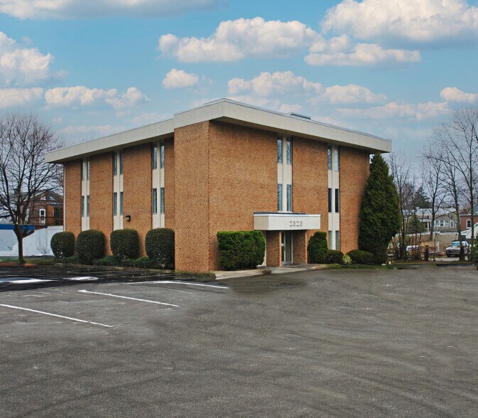 More Photos Of 2323 Pennsylvania Ave, Wilmington Medical For Lease