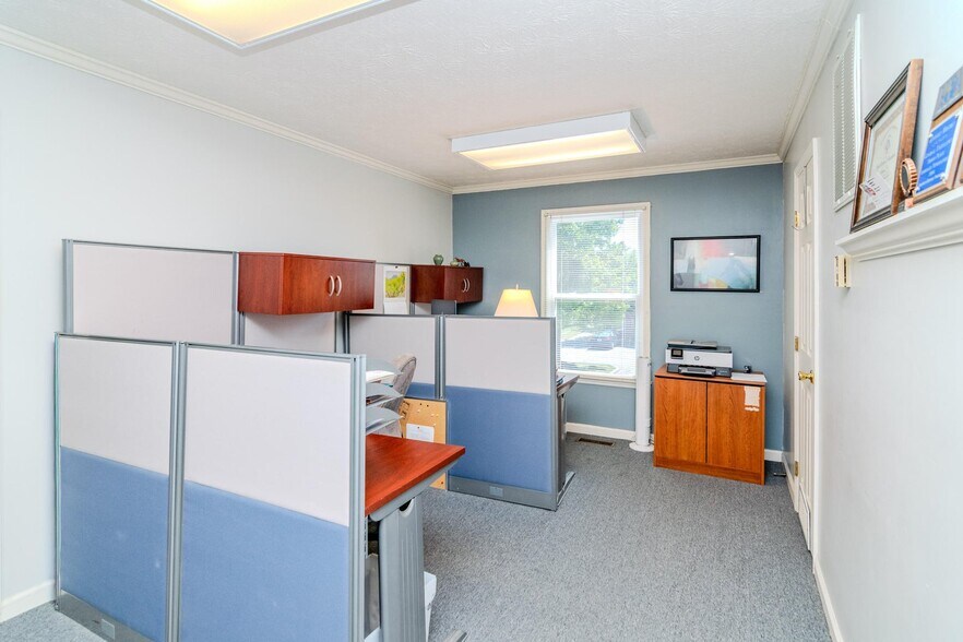 More Photos Of 100-102 Consumer Ln, Frankfort Office For Sale