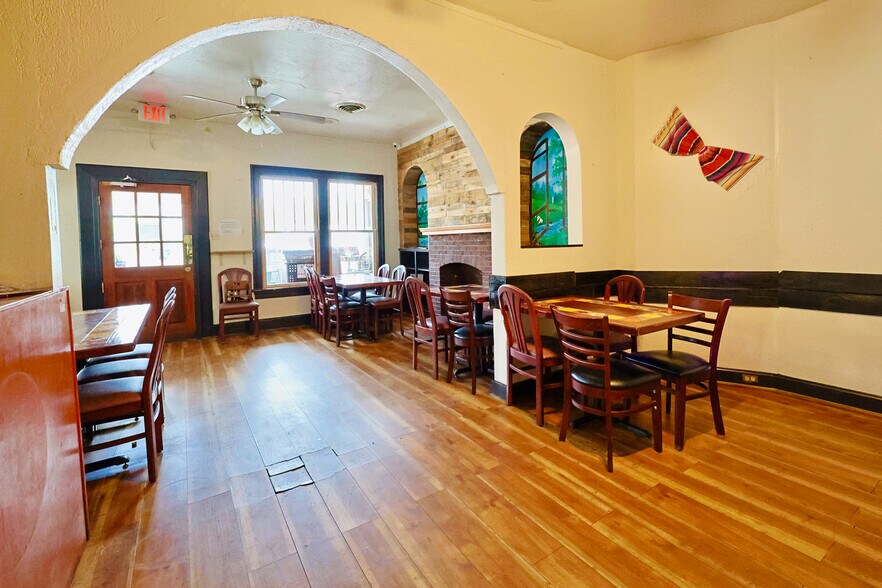 More Photos Of 2206 Fontaine Ave, Charlottesville Restaurant For Lease