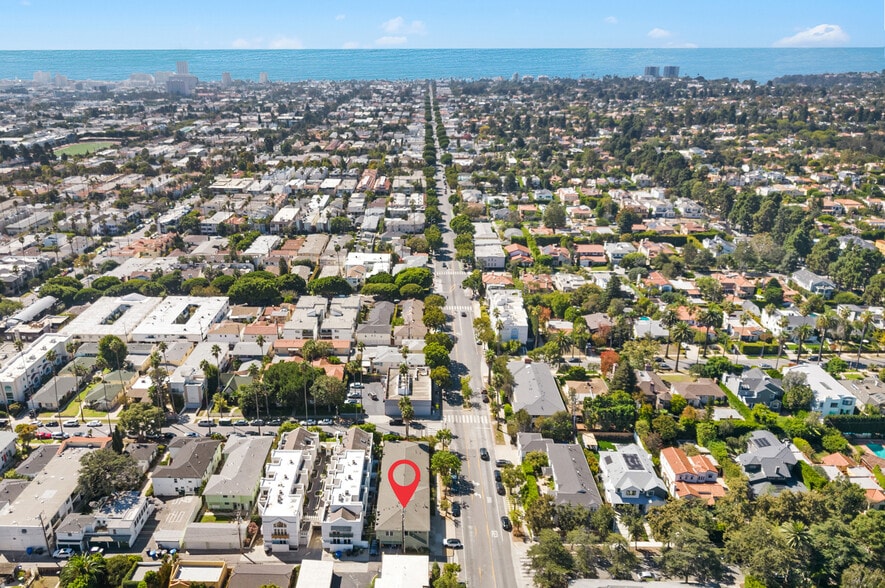 More Photos Of 2114 Montana Ave, Santa Monica Apartments For Sale